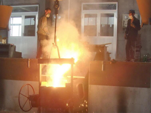 ELECTRIC FURNACE FOR CASTING